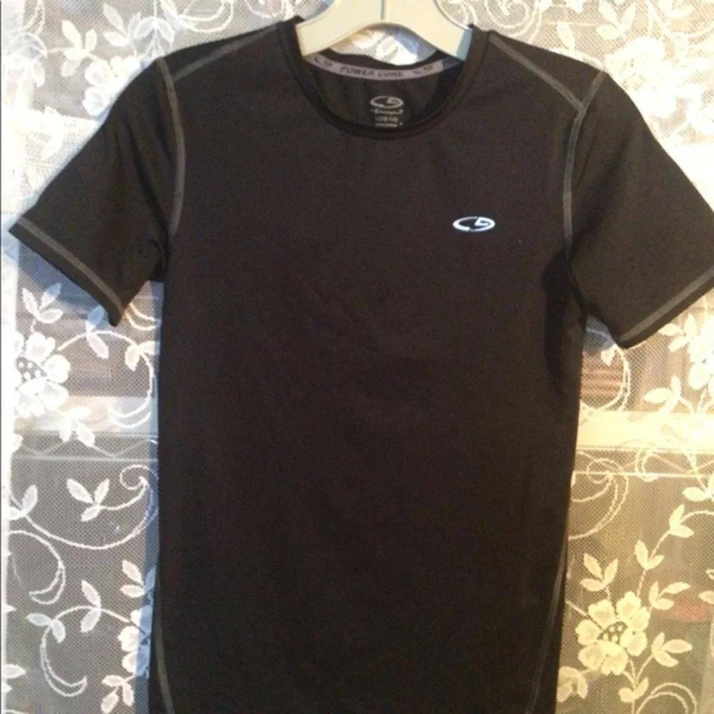 CHAMPION RASHGUARDS TOP UNISEX SIZE L (12-14)